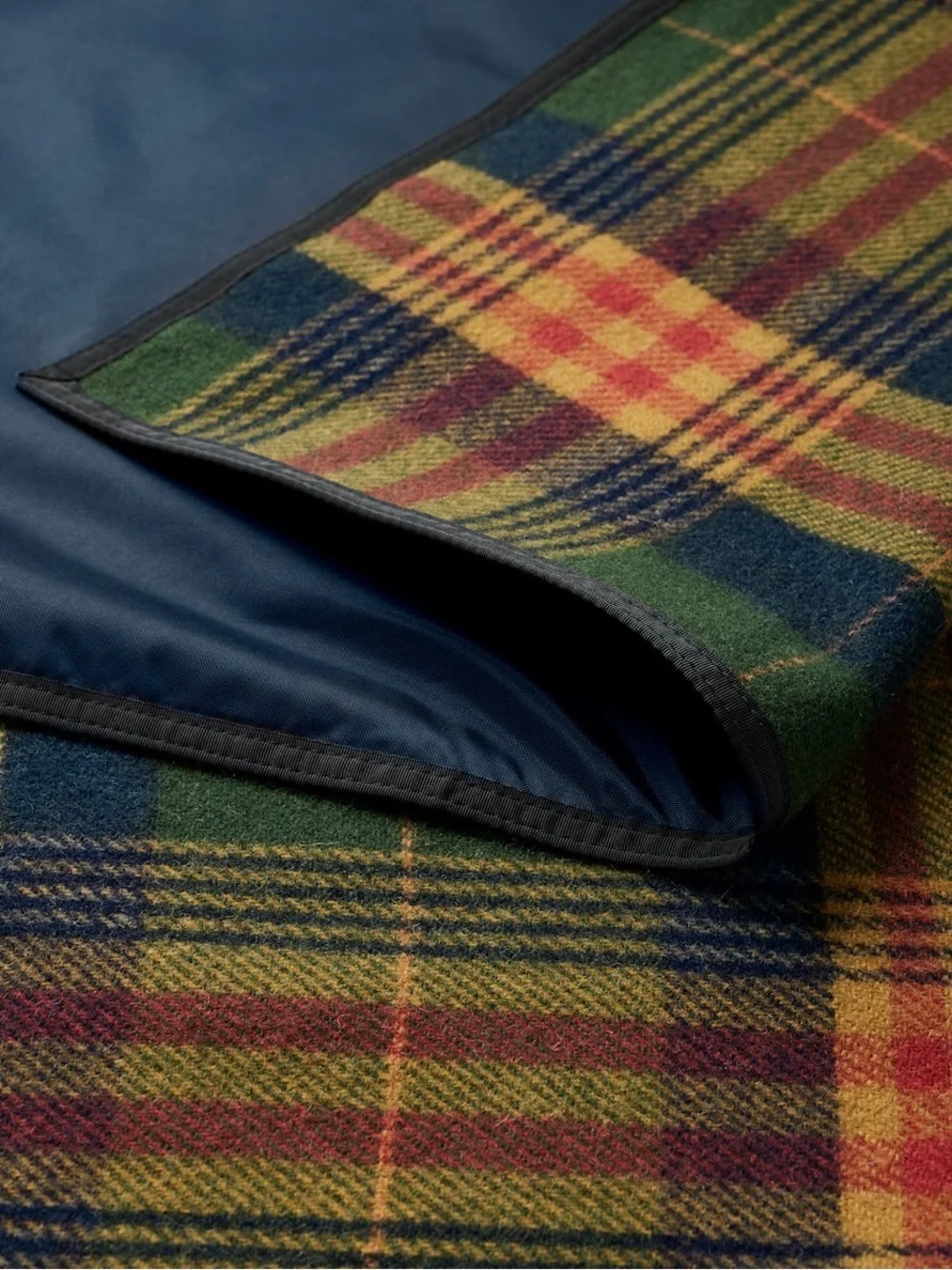 Pendleton Navy Duffel-Style Roll-Up Picnic Blanket Carrier with Plaid Trim